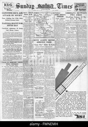 1941 front page Sunday Times bataille pour la Russie et le Général Dentz accepte les conditions d'Armistice britannique en Syrie Banque D'Images