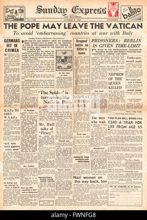 1941 front page Sunday Express le Pape Pie XII peut quitter le Vatican, attaques allemandes en Crimée et les prisonniers échangés de canal Banque D'Images