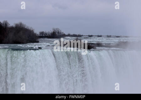 Belle soirée photo de l'étonnant Niagara Falls Banque D'Images