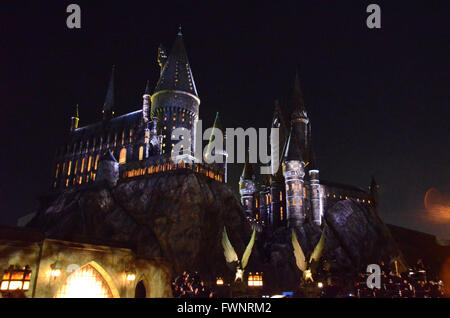 Universal City, CA, USA. 5ème apr 2016. 05 avril 2016 - Universal City, Californie - l'atmosphère. Arrivées de Universal Studios' ''Wizarding World of Harry Potter'' d'ouverture tenue à Universal Studios Hollywood. Crédit photo : Birdie Thompson/AdMedia Crédit : Birdie Thompson/AdMedia/ZUMA/Alamy Fil Live News Banque D'Images