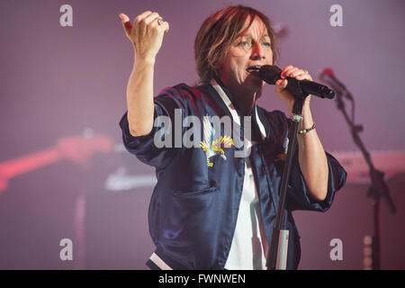 Milan Italie. Le 05 avril 2016. La chanteuse/compositrice italienne Gianna Nannini effectuer en direct sur scène dans la deuxième des quatre dates programmées à la Teatro degli Arcimboldi durant la tournée 2016 "Hitstory" Banque D'Images