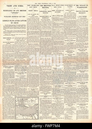 1941 page 4 la fois la France de Vichy dans la défense parle et Hitler Mussolini rencontre au col du Brenner Banque D'Images