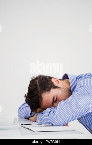 Businessman putting la tête vers le bas, sur 24 Banque D'Images
