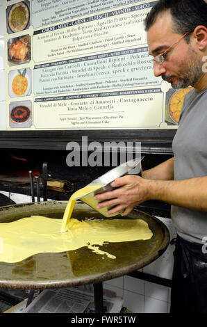 Antica Sciamadda, restaurant typique, Farinata préparation, Gênes, Italie, Europe, Ligury Banque D'Images