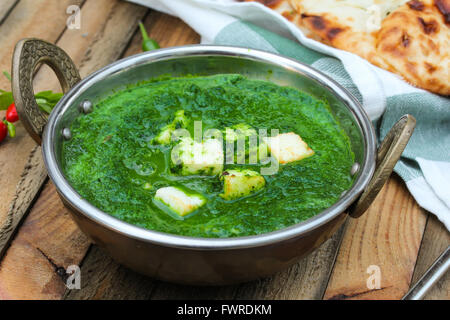 Panir aux épinards Spinach indien curry fromage Banque D'Images