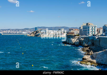 LA JOLIETTE, LE PORT ET LA TOUR CGM, MARSEILLE, BDR, FRANCE 13 Banque D'Images