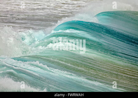 Vagues au large de Maui Nord Banque D'Images