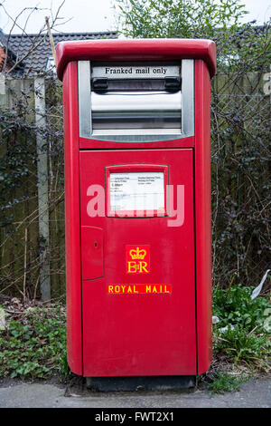 Un seul courrier préaffranchi post box. Banque D'Images