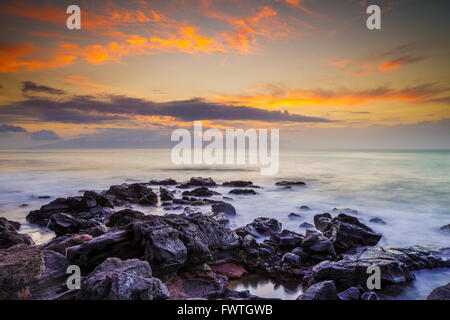 Coucher du soleil vu de Lanai Maui Banque D'Images