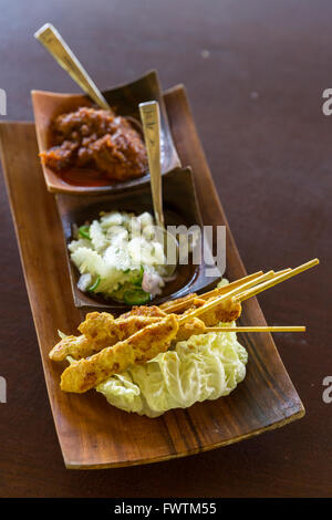 La cuisine asiatique délicieux Satay de poulet Curry Banque D'Images