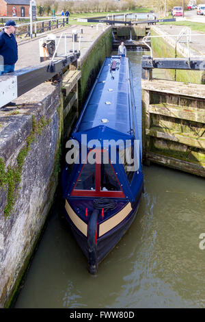 Pas de verrous sur le halage 9 Grand Union Canal, le Northamptonshire. Banque D'Images