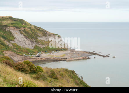 Entre Mulgrave Port Staithes et Whitby sur la côte du Yorkshire du Nord. Angleterre, Royaume-Uni Banque D'Images