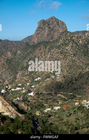 Vallehermoso avec le massif rocheux Roque Cano, la Gomera, Canary Islands, Spain Banque D'Images