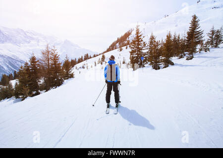 Ski dans les Alpes, sport d'hiver en montagne, de ski et de beau paysage Banque D'Images