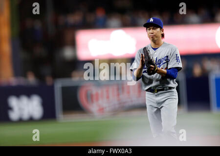 San Diego, Californie, USA. 6ème apr 2016. Kenta Maeda (MLB) Dodgers : Kenta Maeda des Dodgers de Los Angeles réagit au cours de la MLB baseball match contre les San Diego Padres au Petco Park de San Diego, Californie, États-Unis . © AFLO/Alamy Live News Banque D'Images