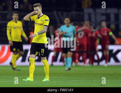 Dortmund, Allemagne. Apr 7, 2016. Le Dortmund Marco Reus réagit lors de l'Europa League quart de finale knock out entre Borussia Dortmund vs FC Liverpool à Dortmund, en Allemagne, 7 avril 2016. Photo : Federico Gambarini/dpa/Alamy Live News Banque D'Images