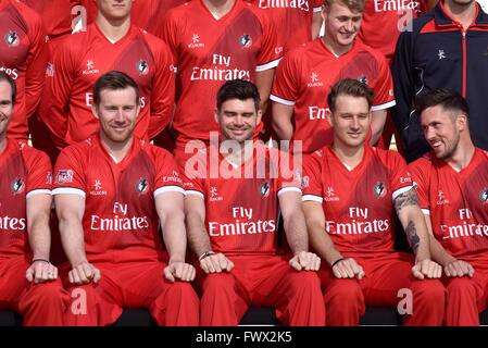 Manchester UK 8 avril 2016 Lancashire County Cricket Club tient son assemblée l'avant-saison Journée des médias, lorsque l'équipe et de la personne des photographies et des entrevues sont disponibles. Crédit : John Fryer/Alamy Live News Banque D'Images