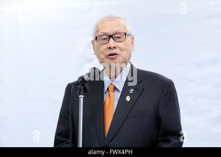 Tokyo, Japon. 8Th apr 2016. Yoshiro Mori, le 8 avril 2016 : Le Comité de sélection Tokyo 2020 a dévoilé les finalistes des emblèmes l'emblème de broderie à Tokyo, Japon. Credit : AFLO Co.,Ltd/Alamy Live News Banque D'Images
