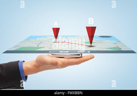 Homme de main avec la carte GPS Navigator smartphone Banque D'Images