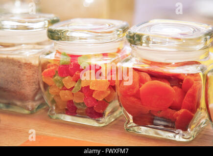 Jelly Beans sucre candi snack dans un pot Banque D'Images