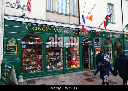 Château Welsh Crafts boutique de souvenirs, Cardiff, South Glamorgan, Wales, Royaume-Uni Banque D'Images