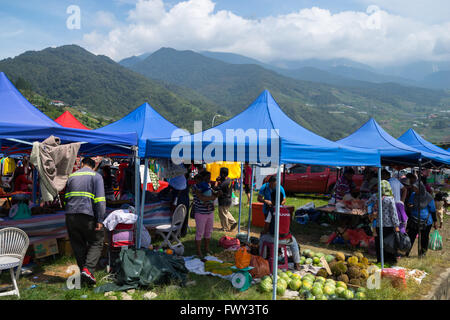 Marché traditionnel ou 'tamu' village à Kundasang, Sabah, Malaisie. Banque D'Images