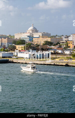 Bateaux dans le port près de San Juan, Puerto Rico Banque D'Images