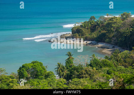 Péninsule de Osa, COSTA RICA - Pan Dulce beach et l'océan Pacifique. Banque D'Images