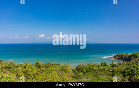 Péninsule de Osa, COSTA RICA - Pan Dulce beach et l'océan Pacifique. Banque D'Images