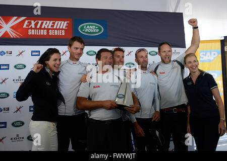 Lino Sonego équipe d'Itali au cours de la cérémonie de remise des prix de l'étape de Saint-Pétersbourg de Extreme Sailing Series Banque D'Images