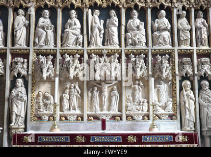 Ludlow Shropshire l'autel et des statues dans le choeur de l'église St Laurences UK Banque D'Images