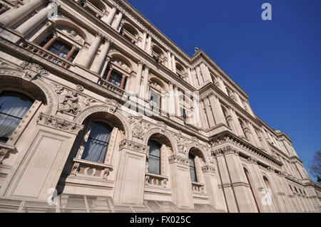 Le Foreign, Commonwealth and Development Office occupe un bâtiment qui a initialement fourni des locaux à quatre départements gouvernementaux distincts, Londres, Royaume-Uni Banque D'Images