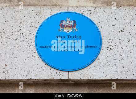 CAMBRIDGE, UK - 8 avril 2016 : Une blue plaque au Kings College de Cambridge commémorant ancienne étudiante et pionnier de l'ordinateur Al Banque D'Images