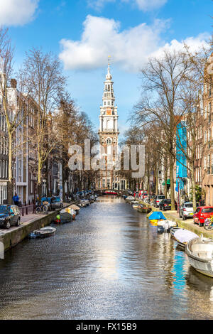 L'Église Zuiderkerk et canaux d'Amsterdam Pays-Bas Banque D'Images