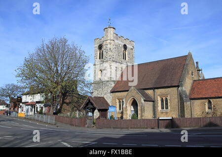 St Peter's Parish Church, Walton Road, West Molesey, Surrey, Angleterre, Grande-Bretagne, Royaume-Uni, UK, Europe Banque D'Images