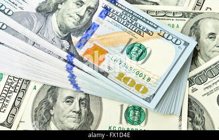 Pile de one hundred dollar bills close-up Banque D'Images