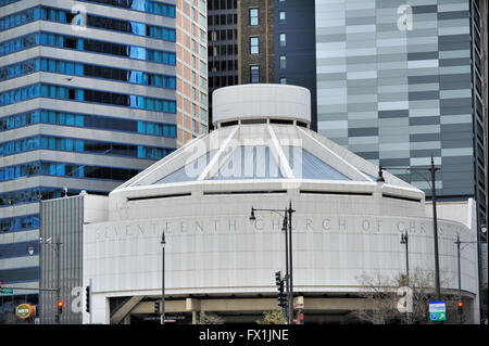 La dix-septième Eglise du Christ de Chicago a été construit en 1968. L'église chrétienne a un scientifique primé de style. Chicago, Illinois, USA. Banque D'Images