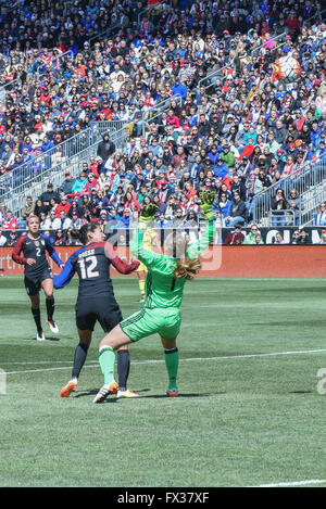 Femmes football / soccer - Christen Press marque le premier jeu, et but de la victoire, dans un environnement international de soccer / football - United States Banque D'Images