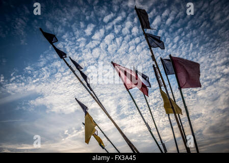 Les drapeaux sur bateau de pêche sur la mer Baltique dans la ville de Sopot dans le district de Karlikowo, Pologne Banque D'Images