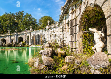 Fontana di Eolo au Palais Royal de Caserte Banque D'Images