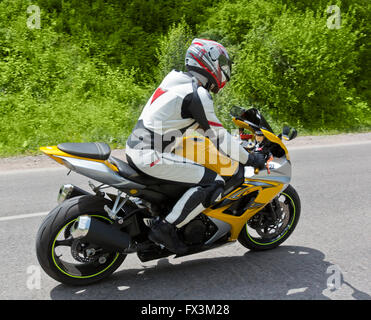 Biker motard fast riding Banque D'Images