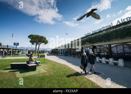 Galilei Aéroport International, Pise, Toscane, Italie Banque D'Images