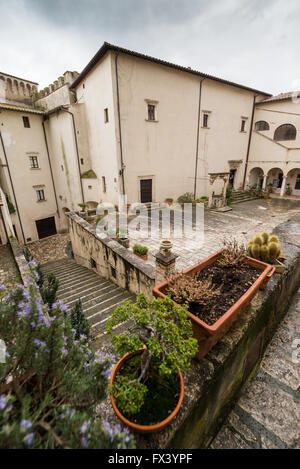 Les rues étroites dans la vieille ville médiévale de Pitigliano - Grosseto, Italie, Europe Banque D'Images