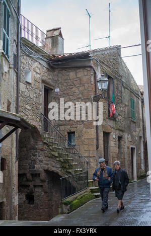 Les rues étroites dans la vieille ville médiévale de Pitigliano - Grosseto, Italie, Europe Banque D'Images