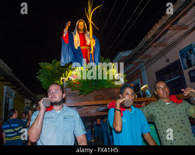 Nicaragua non identifié à prendre part à la procession des Rameaux à Granada Nicaragua Banque D'Images