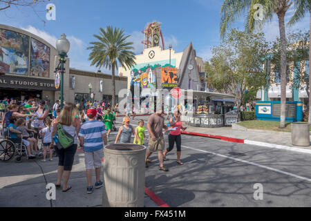 Universal Studios Orlando Florida Plaza De La Rue des étoiles à l'extérieur de la boutique de souvenirs de Universal Studios Banque D'Images