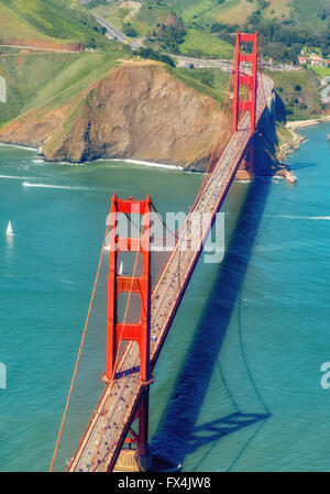 Vu vue aérienne, le Golden Gate Bridge à partir de la côte Pacifique, de San Francisco, San Francisco, États-Unis d'Amérique, Banque D'Images