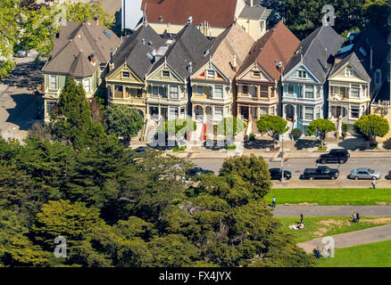 Vue aérienne, Painted Ladies Steiner Street, maisons victoriennes, San Francisco, Bay Area, États-Unis d'Amérique, Californie, USA Banque D'Images