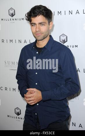 New York, NY, USA. Apr 11, 2016. Adrien Grenier aux arrivées des Premiere, AMC Loews Lincoln Chease, New York, NY Le 11 avril 2016. Credit : Kristin Callahan/Everett Collection/Alamy Live News Banque D'Images