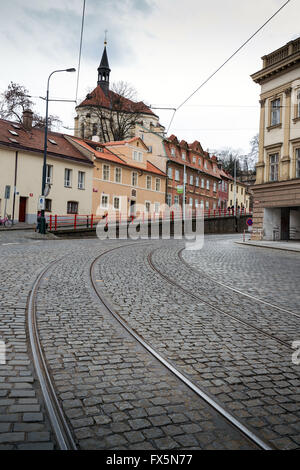 Maisons Renaissance, colorés, Pohorelec le long du chemin du château de Prague, le fond est monastère Strahovsky, République Tchèque Banque D'Images